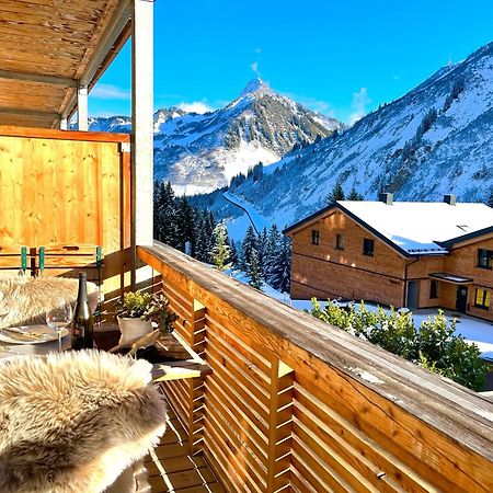Sonniges Bergblick-Appartement Damuels Exterior foto
