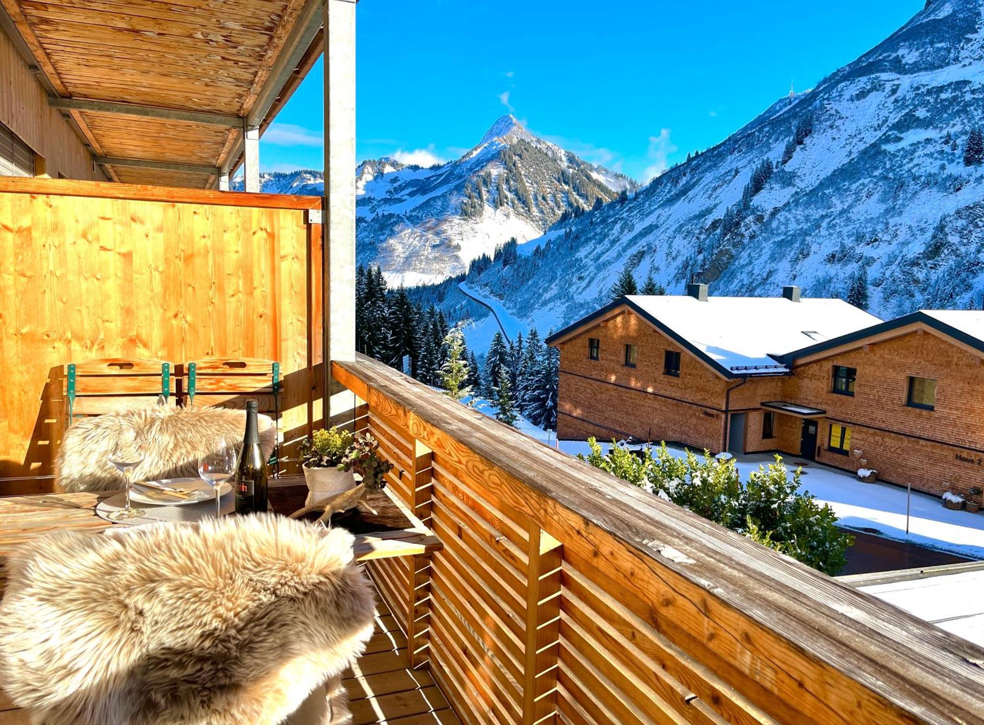 Sonniges Bergblick-Appartement Damuels Exterior foto